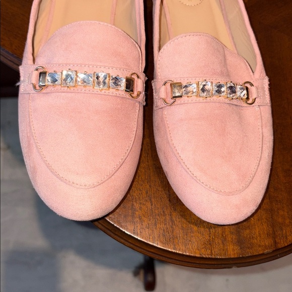 C EST 1946 suede shoes  women’s Sz 9 pink  flats  rhinestone trim  man-made sole - Picture 3 of 11